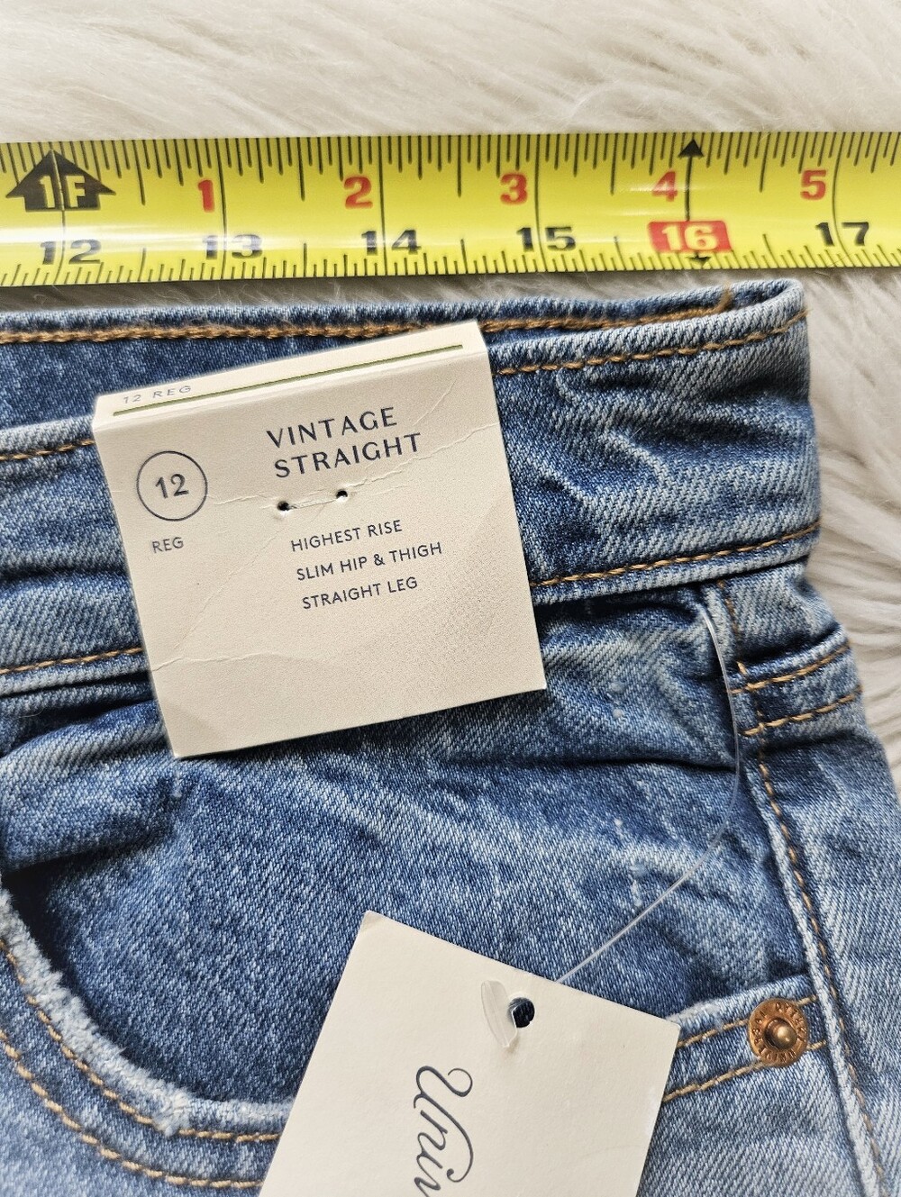 High Rise Crop Jeans - Picture 2 of 4